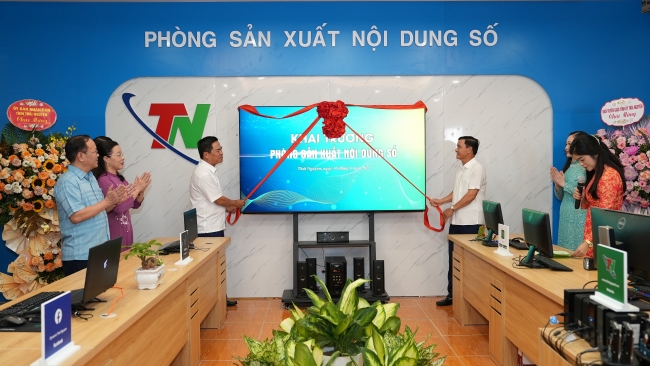 [Photo] Đài PT-TH Thái Nguyên Nắm bắt xu thế, đầu tư và làm chủ công nghệ, đa dạng các sản phẩm truyền hình trên nền tảng số