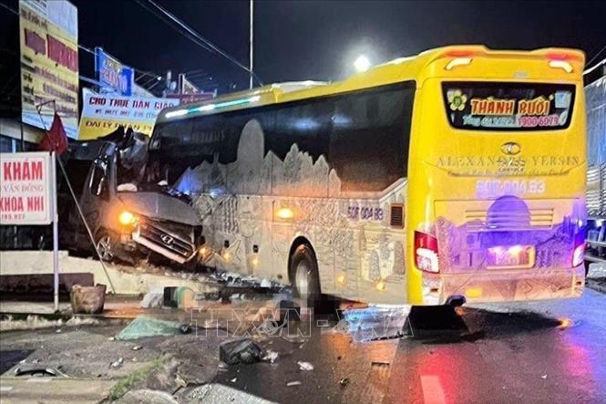 Tạm giữ lái xe liên quan vụ tai nạn khiến 9 người thương vong ở Đồng Nai