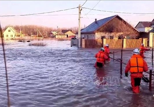 Vỡ đập ở Nga, 2 người chết, hơn 4.400 người sơ tán