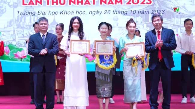 Vietnamese speaking contest for Lao international students